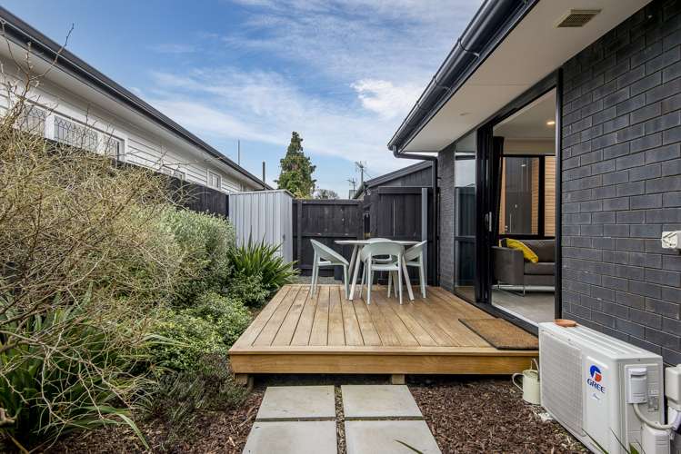 2/407 Hereford Street Linwood_11