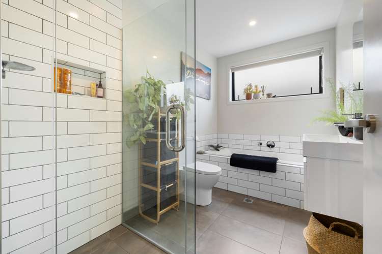 15 Lauder Street Dalefield/Wakatipu Basin_17