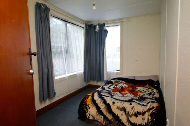 11 Dahlia Street Palmerston North Central_4