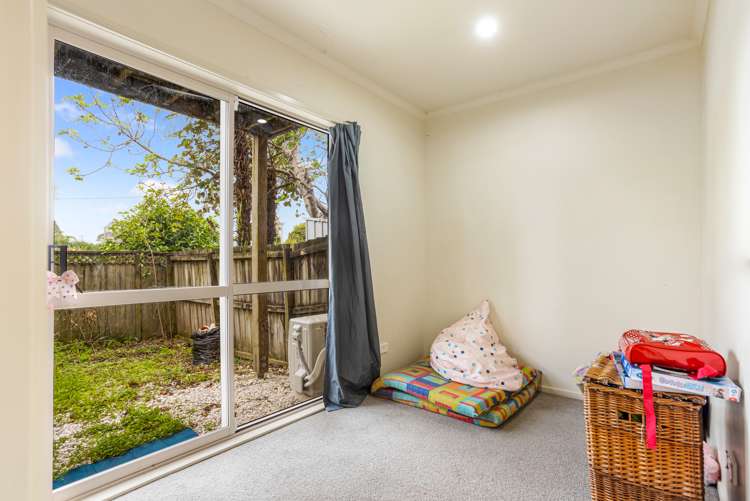 2/4 Keeling Road Henderson_9