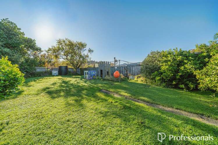 18 Burden Avenue Wainuiomata_17