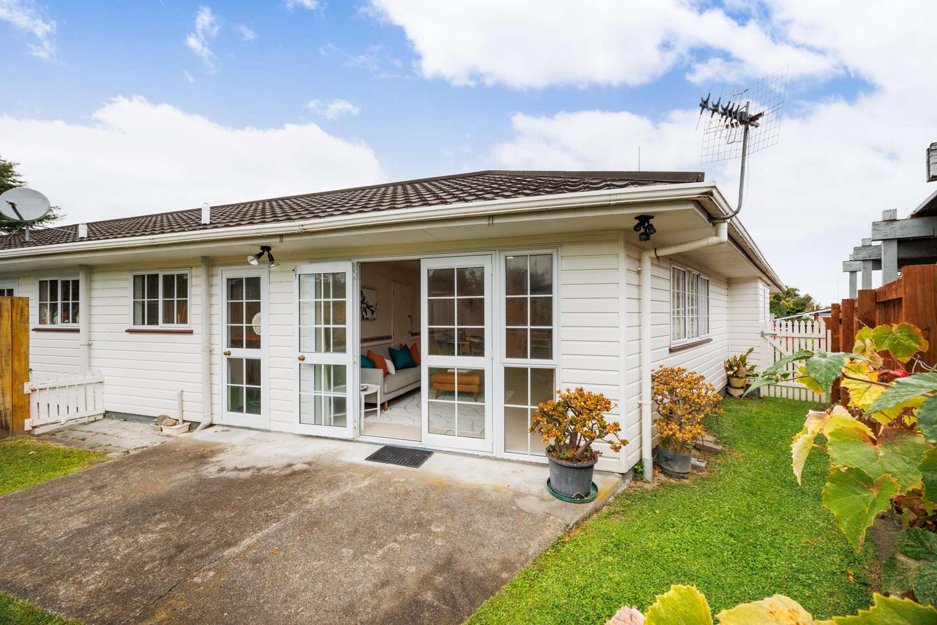 42a Pinedale Parade Milson_0