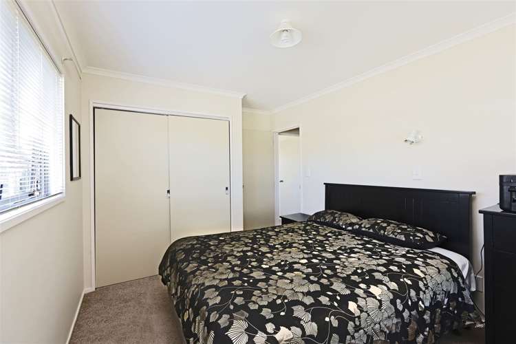 3 Kirkcaldy Place Flaxmere_8