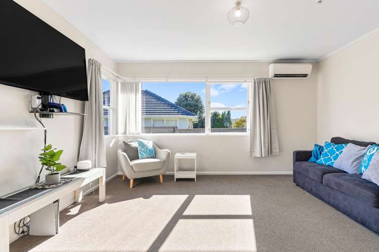 94 Tirimoana Road Te Atatu South_4