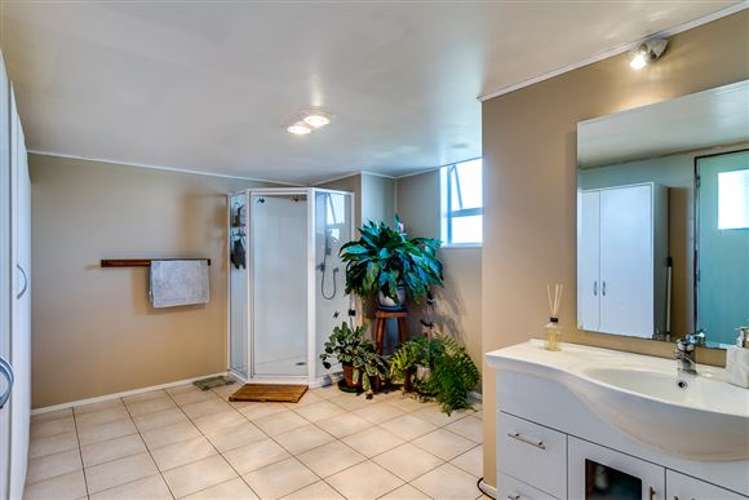 16 Lower Flag Range Road Sherenden_12