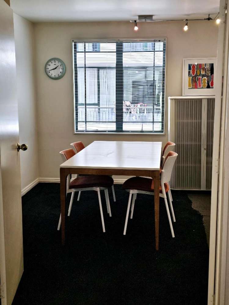 Unit 2, 75 Gloucester Street City Centre_6