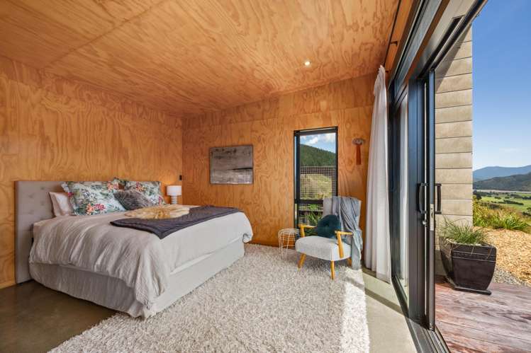 1424 Queen Charlotte Drive Marlborough Sounds_24