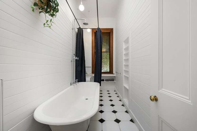 13 Laura Avenue Brooklyn_12