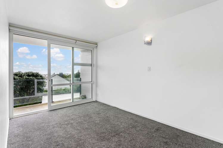 8/160 Kepa Road Orakei_18