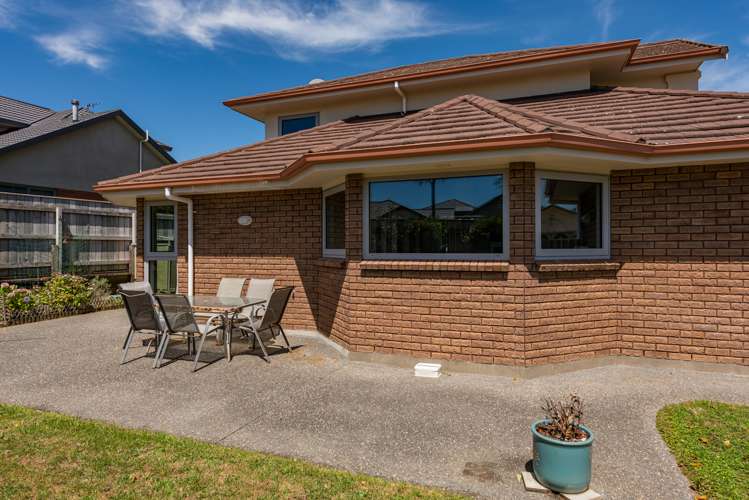 6 Black Pine Road Woodridge_22