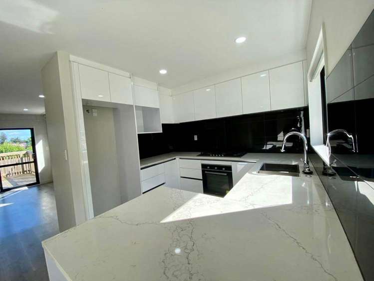 14 Kohuora Lane Papatoetoe_5