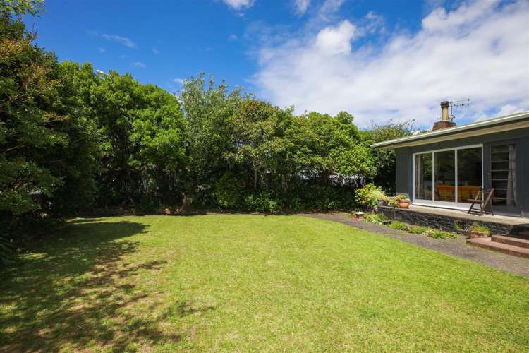 70 Thames Road Paeroa_16
