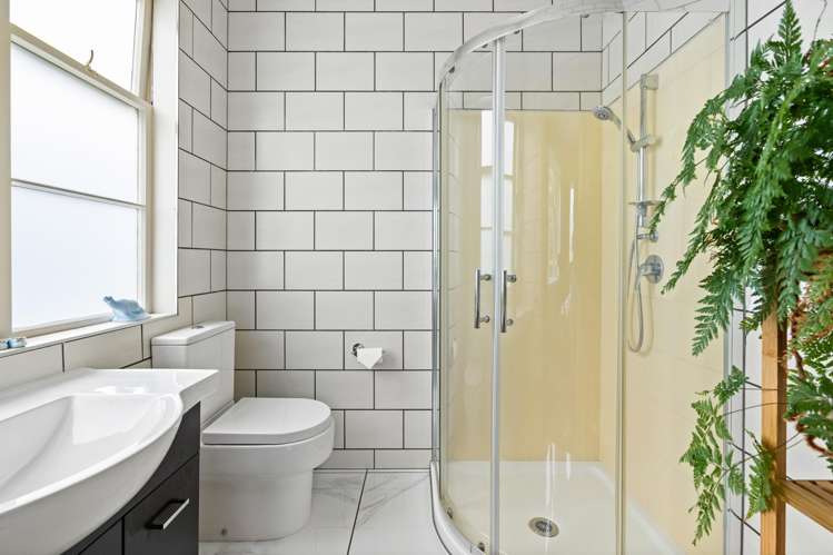 39 Lovatt Crescent Kensington_12