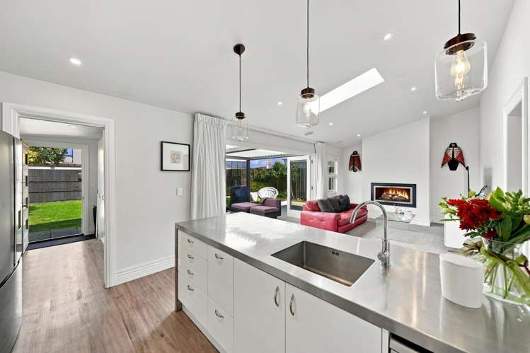 94 Holly Road St Albans_7