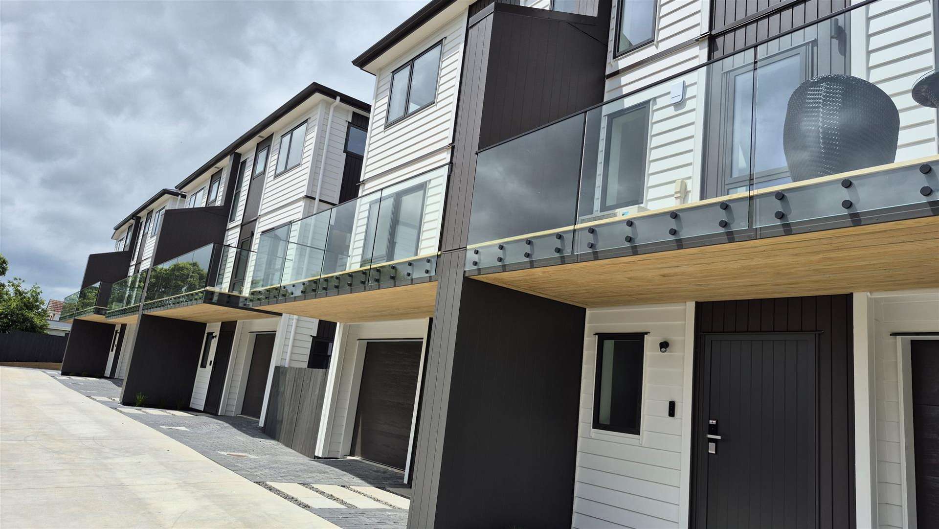 2/7 Woolfield Road Papatoetoe_0