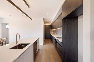 38 Bridgehampton Drive_4