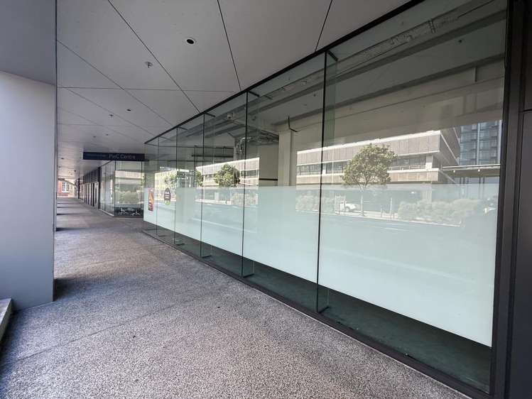 Retail 4/10 Waterloo Quay Wellington Central_4