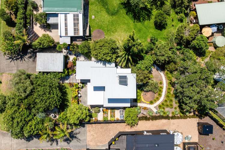 162 Ocean View Road Oneroa_28