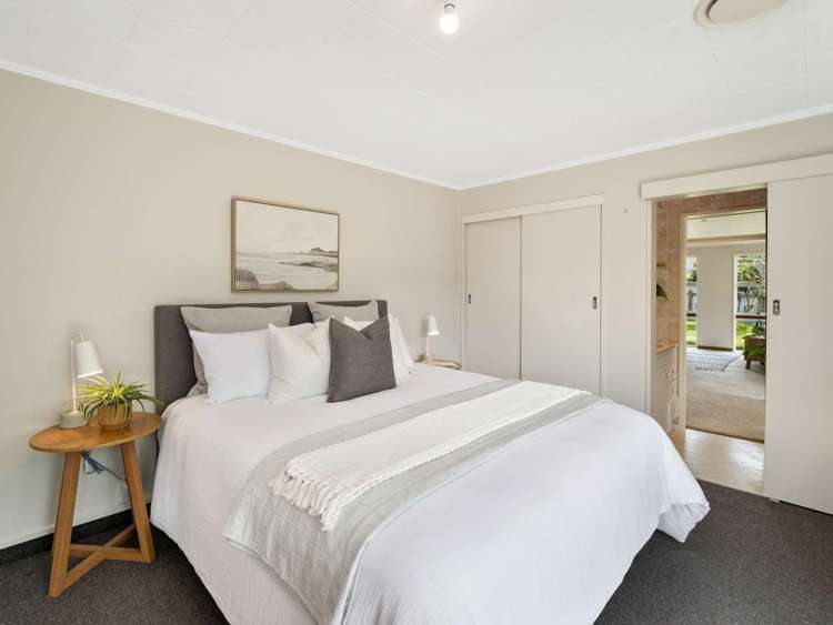 4 Sandstrom Grove Feilding_12