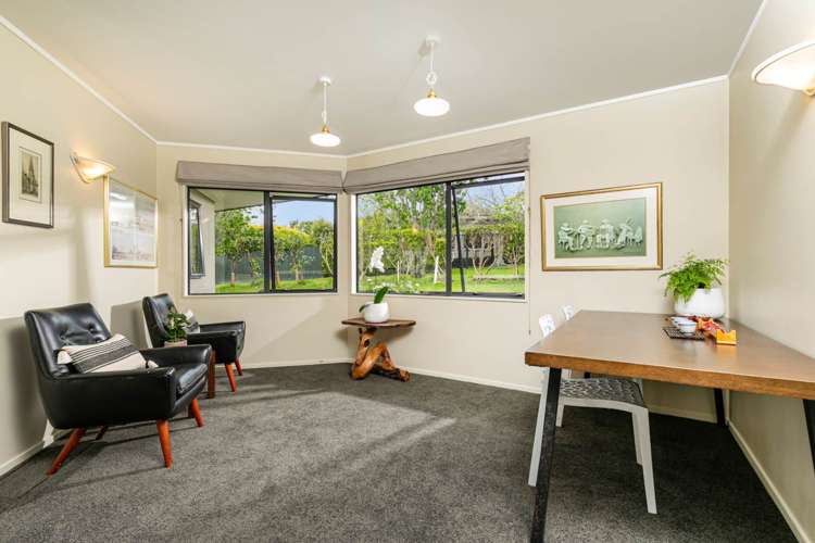 8 Almond Grove Greenhithe_9