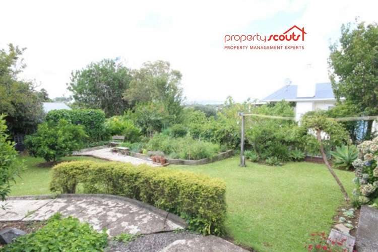 25 Sherwood Road 11614_19