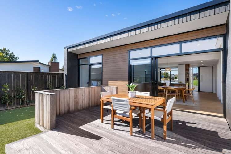 27 Blackmore Place Springlands_16
