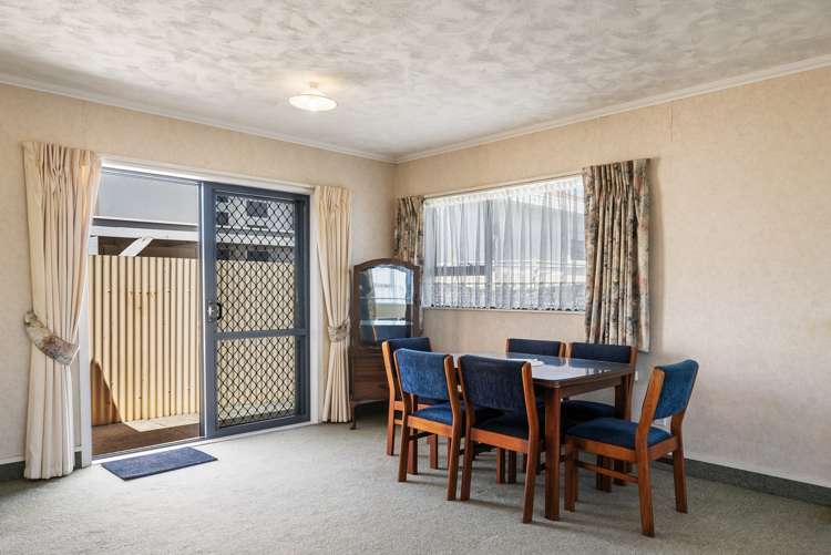 52a Queen Street West Levin_6