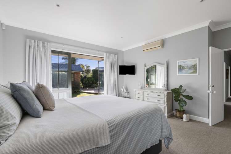 49B Cowley Drive Leamington_9