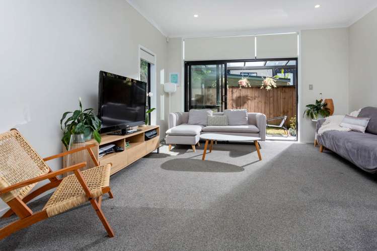 2 Rarahu Road Hobsonville_3