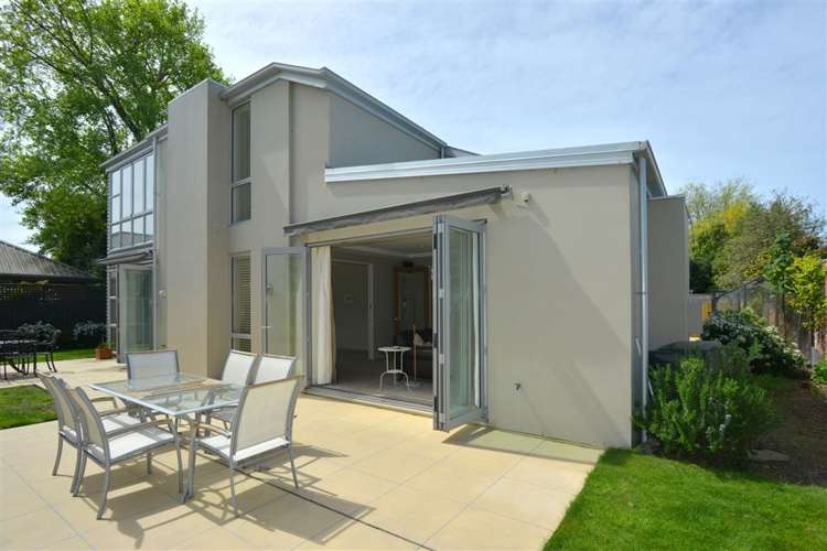 27 Stratford Street Merivale_18