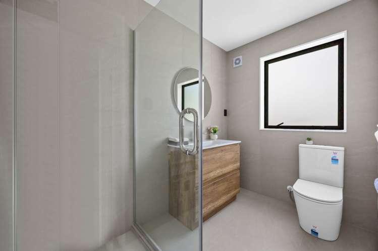 4B Bettina Place Manurewa_13
