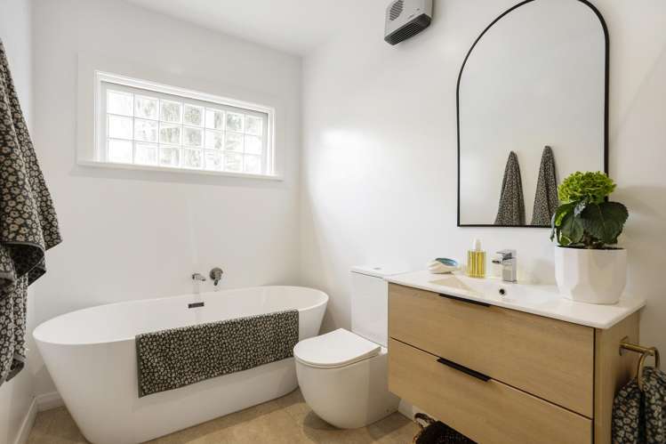 50 Albert Street St Clair_15