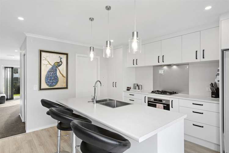 34 Bluff Road Porirua_5