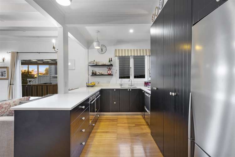 6 Hayr Road Three Kings_4