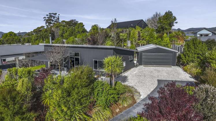 31 Les Wakefield Road Mapua_0