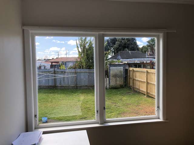 9 Brennan Avenue Te Atatu Peninsula_2