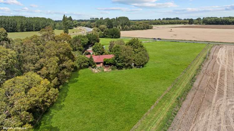 1649 Main North Road Sefton_34