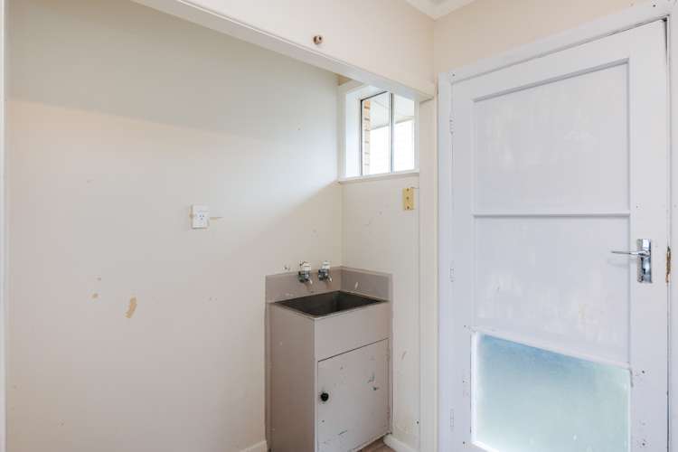 2/120 Featherston Street Palmerston North Central_5