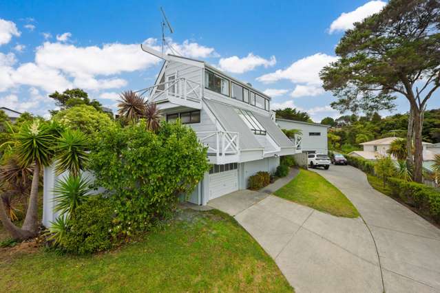 Funky and Freehold in Stanmore Bay