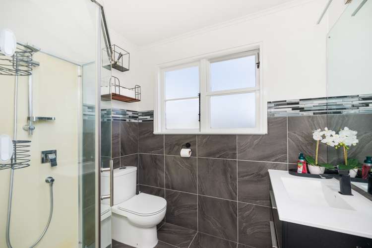 42 Clyde Crescent Roslyn_19