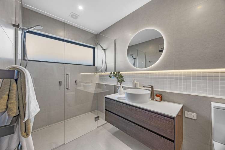 7 Oakbridge Boulevard Marshland_14