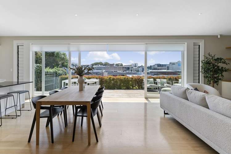 15 Seccombes Road Epsom_7