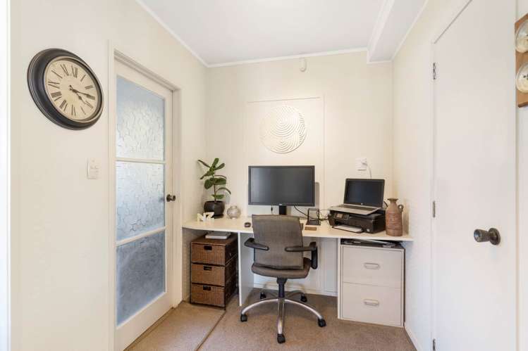 37 Lakeside Drive Pahurehure_16