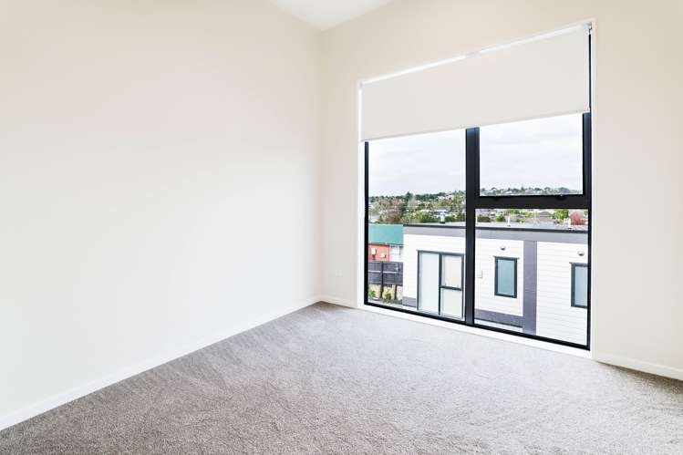 14/17 Parker Avenue New Lynn_35