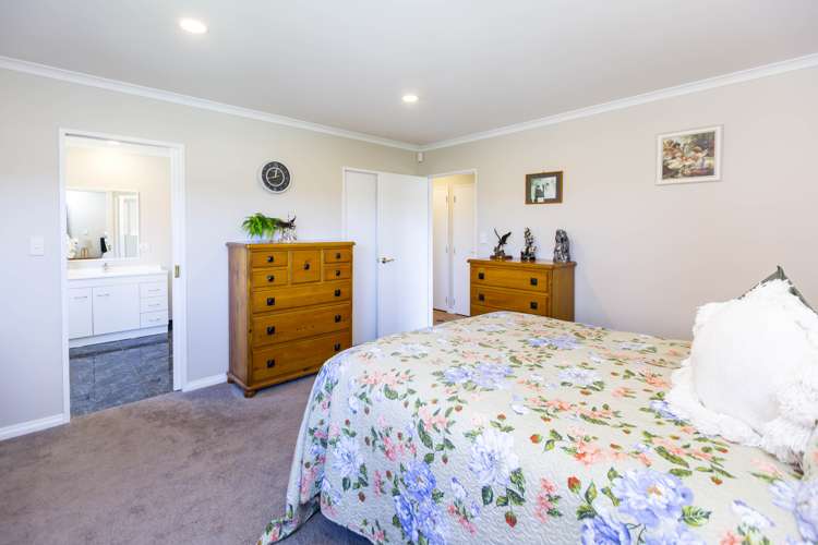 17 Birkinshaw Grove Riverstone Terraces_15