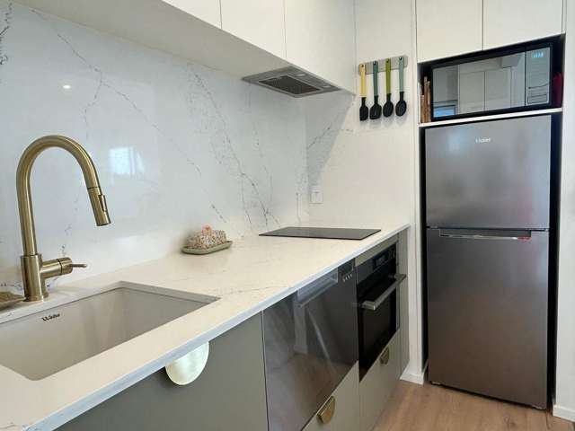 6/8 Harvey Place St Heliers_3