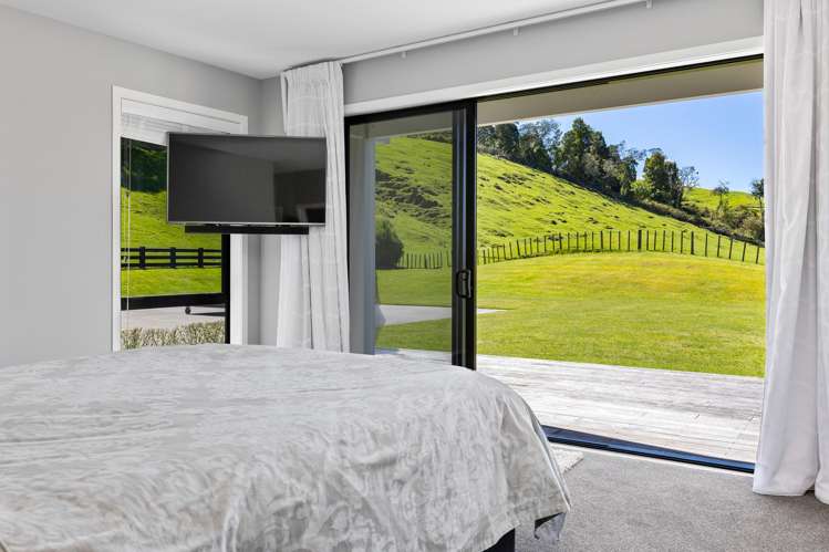 28 Te Moenga Park Acacia Bay_26