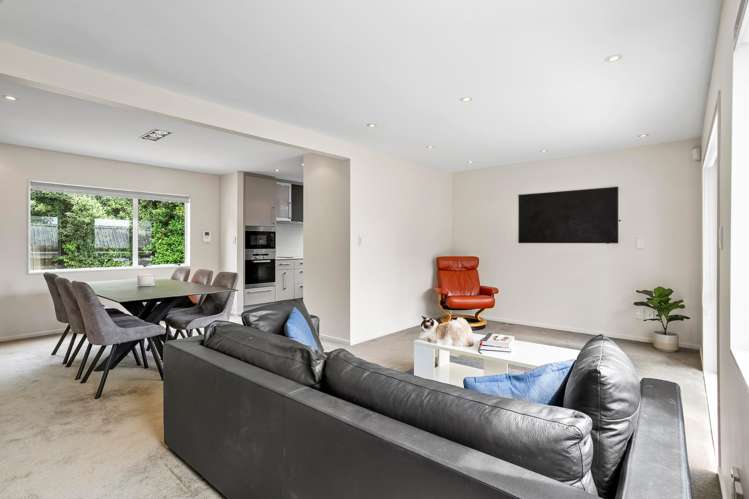 8/17 Chatfield Place Remuera_4