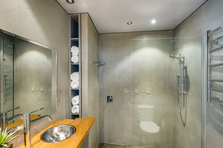 8 Brewster Street Bluff Hill_13