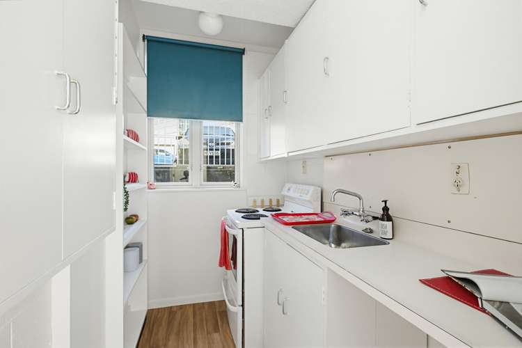3B/20 Maarama Crescent Aro Valley_8